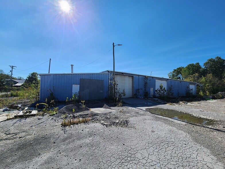 240 E Park St, Guthrie, KY à vendre - Photo de l’immeuble – Image 3 sur 3