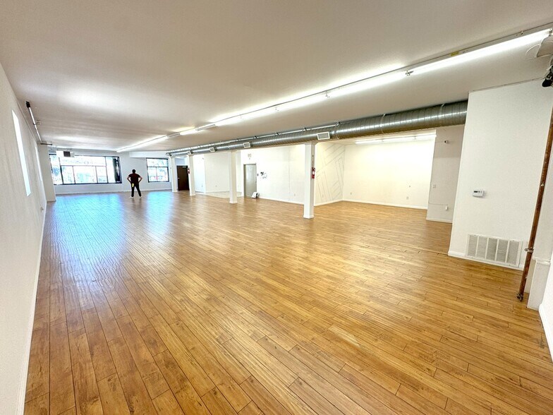 1320 S Main St, Los Angeles, CA à louer - Photo de l’immeuble – Image 1 sur 3