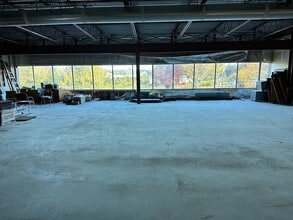 2748 Milton Way, Milton, WA à louer Photo de l’immeuble– Image 1 sur 2