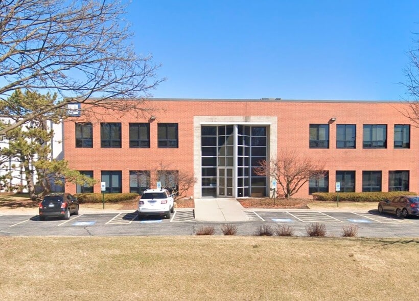 937 N Lombard Rd, Lombard, IL à louer - Photo principale – Image 1 sur 7