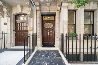 44 Harley St, Londres à louer Photo de l’immeuble– Image 2 sur 5