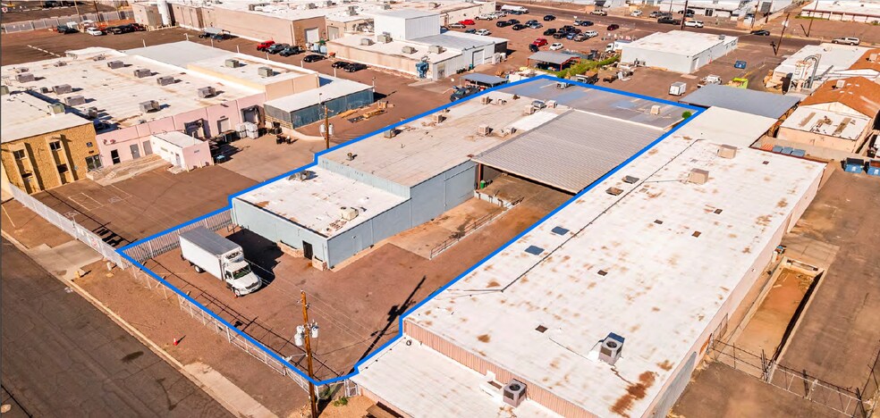 4239 N 40th Ave, Phoenix, AZ à louer - Photo principale – Image 1 sur 60