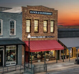 Plus de détails pour 106 W Main St, Pilot Point, TX - Local commercial à vendre