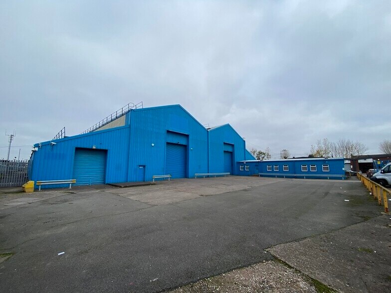 152 Oxford St, Bilston à vendre - Photo de l’immeuble – Image 1 sur 8