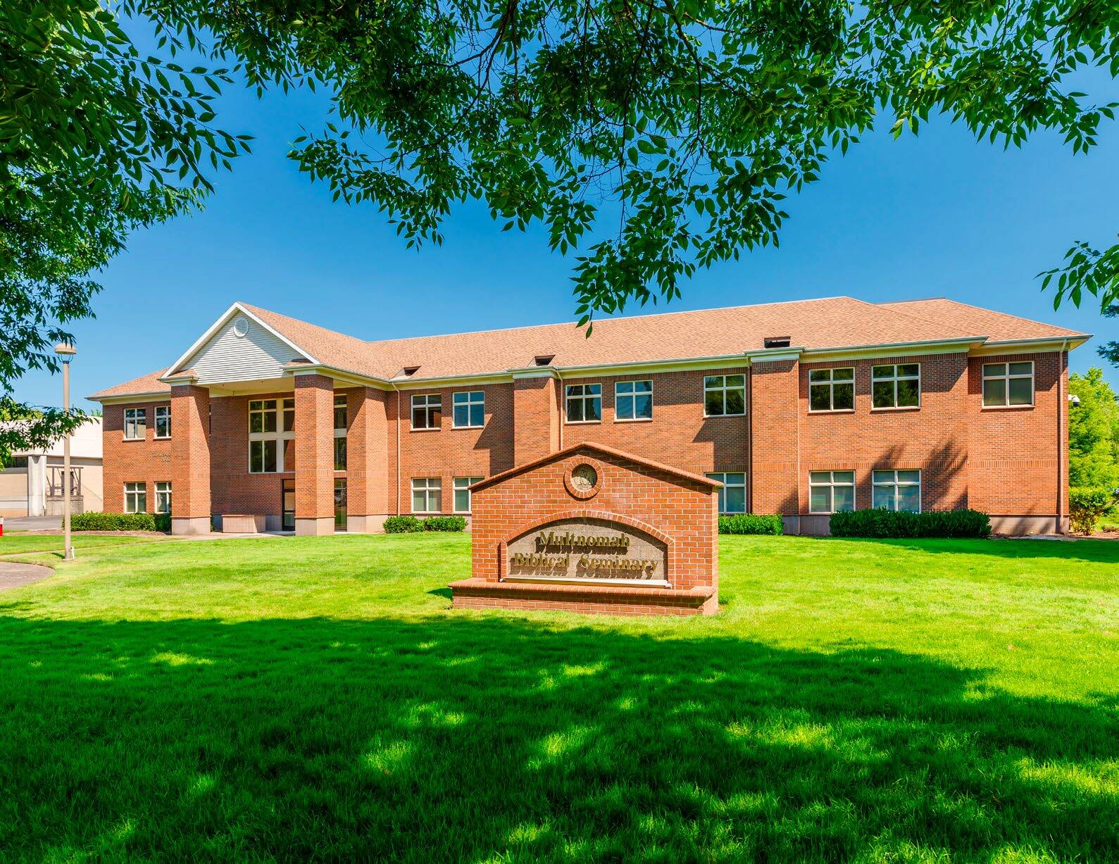 8435 NE Glisan St, Portland, OR à vendre Photo de l’immeuble– Image 1 sur 18