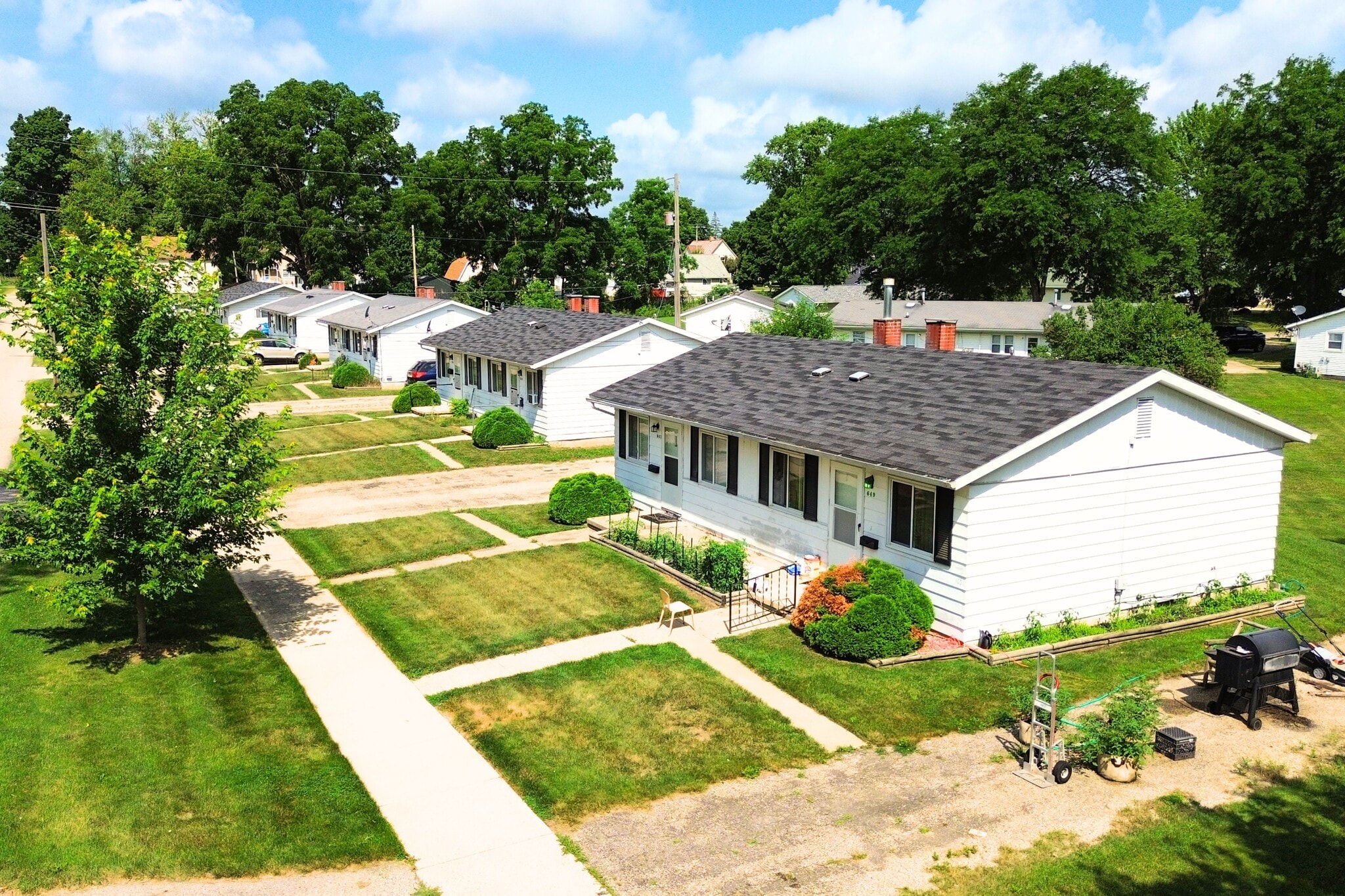 1030 Te Ann Ct, Lake Odessa, MI à vendre Photo principale– Image 1 sur 15