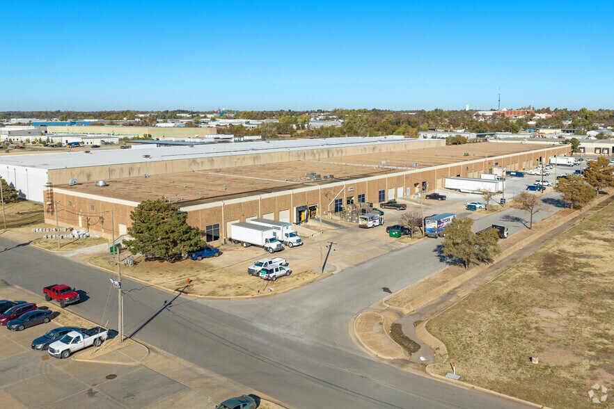 357-397 N Harvard Ave, Oklahoma City, OK à louer - Aérien – Image 3 sur 6