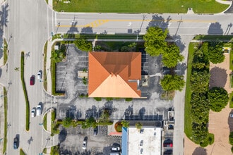 900 N Collier Blvd, Marco Island, FL - Vue aérienne  vue de carte - Image1