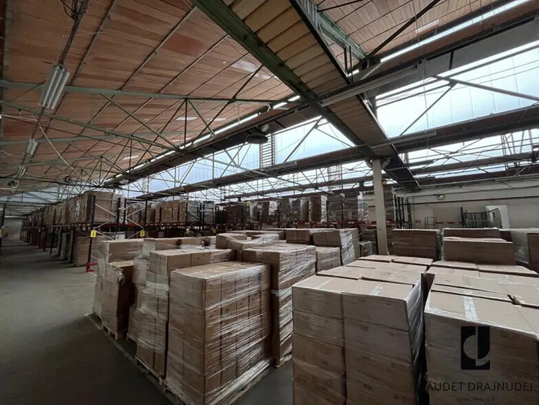 Industriel/Logistique dans Roanne à louer - Photo intérieure – Image 3 sur 9