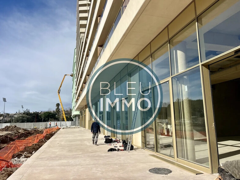 Rue Emmanuel Grout, Nice à louer - Photo de l’immeuble – Image 3 sur 3