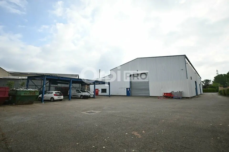 Bureau dans Vaulx-en-Velin à louer Photo de l’immeuble– Image 1 sur 4