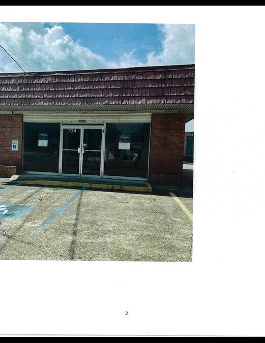 704 E Madison Ave, Bastrop, LA à louer Photo de l’immeuble– Image 1 sur 6