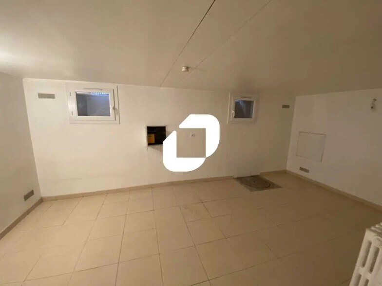 Bureau dans Montrouge à louer - Photo de l’immeuble – Image 3 sur 11