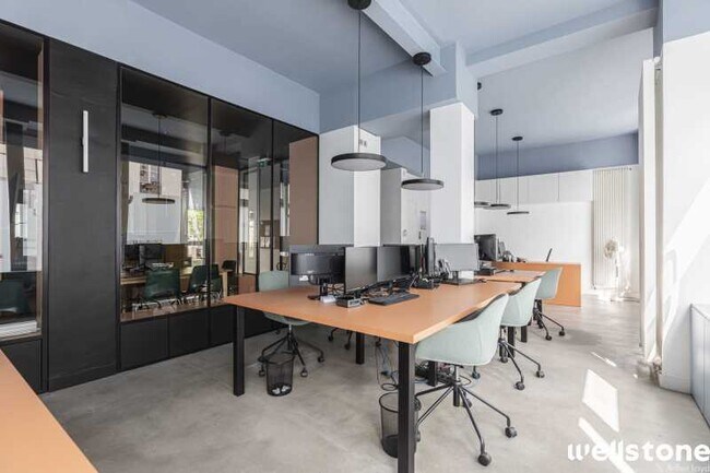 Plus de détails pour Bureau à louer