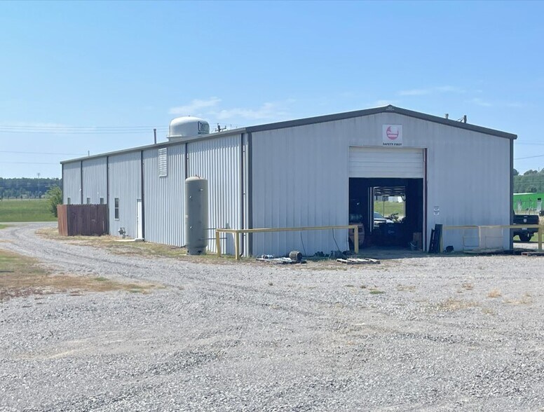 117 Mac McGoogan dr, Crossett, AR à vendre - Photo de l’immeuble – Image 2 sur 2