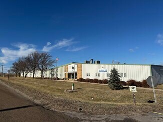 Plus de détails pour 1930 W 1st St, Blue Earth, MN - Industriel/Logistique à vendre