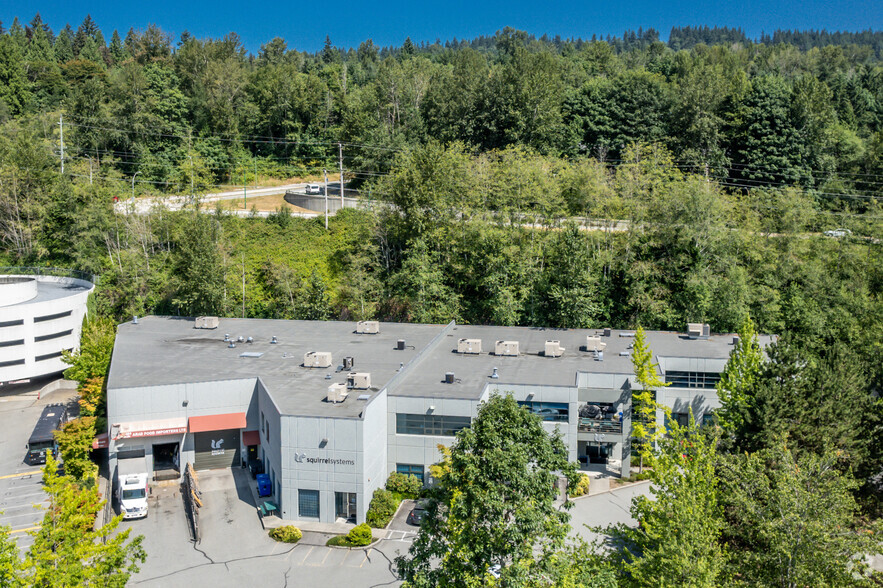 8585 Baxter Pl, Burnaby, BC à louer - Aérien – Image 2 sur 3