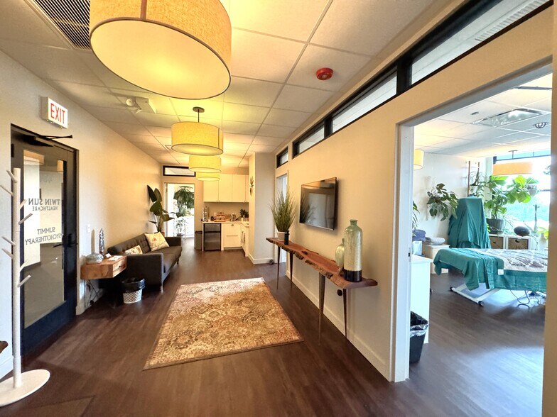 4753 N Broadway St, Chicago, IL à louer - Photo de l’immeuble – Image 3 sur 6