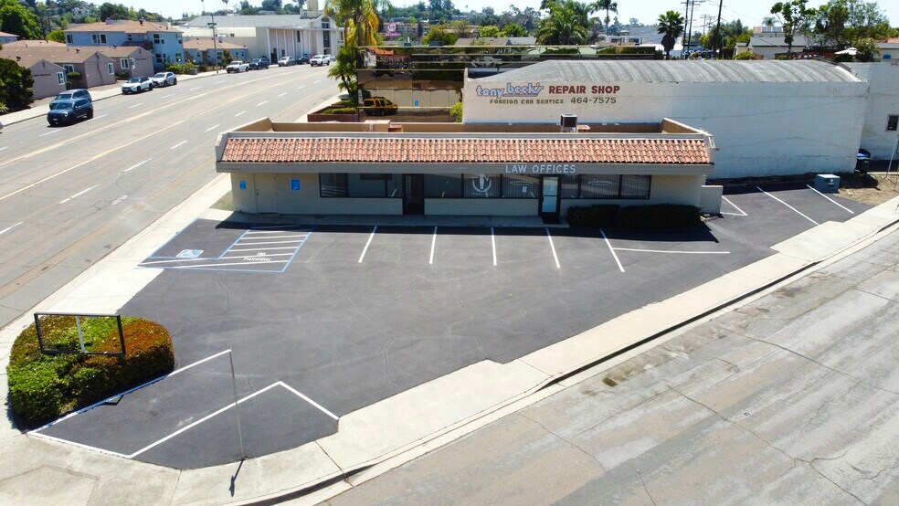 8844 La Mesa Blvd, La Mesa, CA à vendre - Photo de l’immeuble – Image 1 sur 7