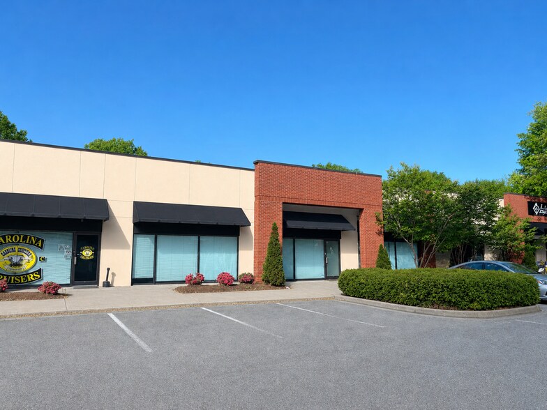 4500 Indiana Ave, Winston-Salem, NC à louer - Photo de l’immeuble – Image 2 sur 13