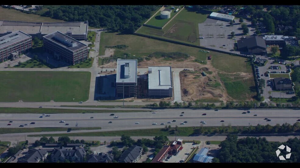 19350 State Highway 249, Houston, TX à vendre - Vidéo aérienne – Image 2 sur 4