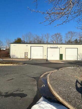 Plus de détails pour 22 Enterprise Ct, Fredericksburg, VA - Industriel/Logistique à louer