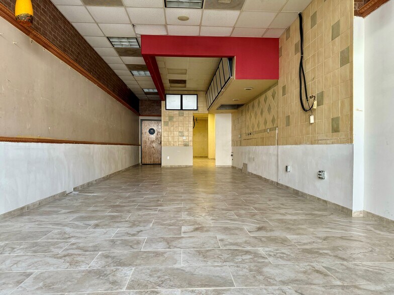 1021 State St, Santa Barbara, CA à louer - Photo intérieure – Image 2 sur 20