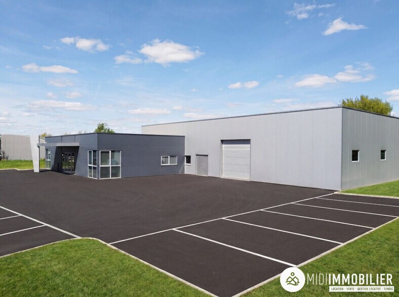 Local d'activités dans Terssac à vendre - Photo de l’immeuble – Image 1 sur 13