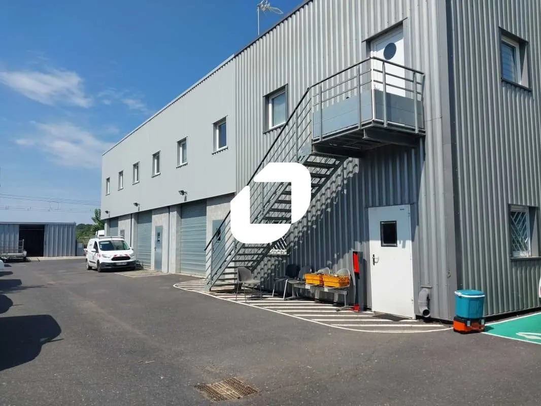 Bureau dans Gallargues-le-Montueux à louer Photo de l’immeuble– Image 1 sur 12