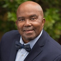Robert Nongauza
