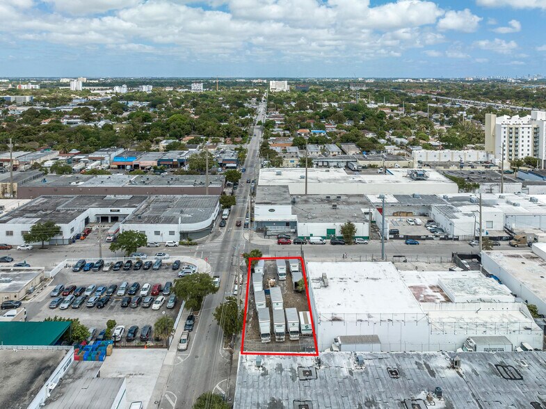 1390 NW 22nd St, Miami, FL à louer - Aérien – Image 2 sur 4