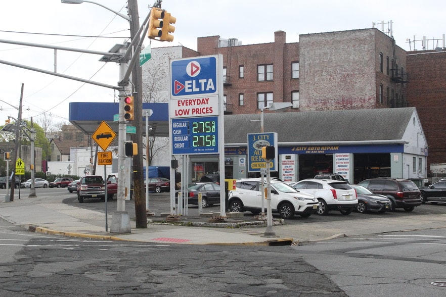 1869 John F Kennedy Blvd, Jersey City, NJ à vendre - Photo de l’immeuble – Image 3 sur 5