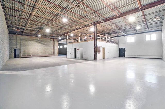 6950 Boul Couture, Montréal, QC à louer - Photo intérieure – Image 2 sur 14