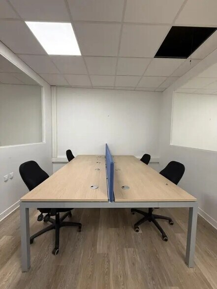 Local commercial dans Paris à louer - Photo intérieure – Image 3 sur 13