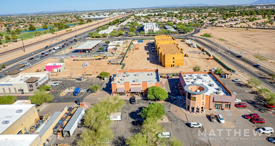 14045 W Grand Ave, Surprise, AZ à vendre - Photo de l’immeuble – Image 2 sur 3