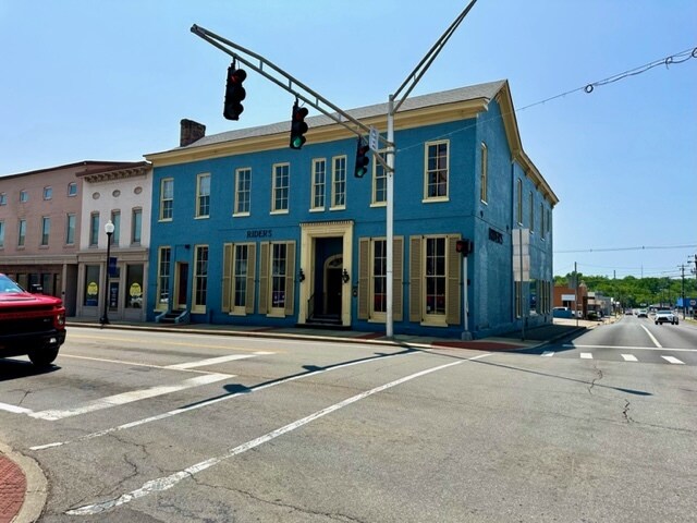 136 Dixie Ave, Elizabethtown, KY à vendre - Photo de l’immeuble – Image 1 sur 9
