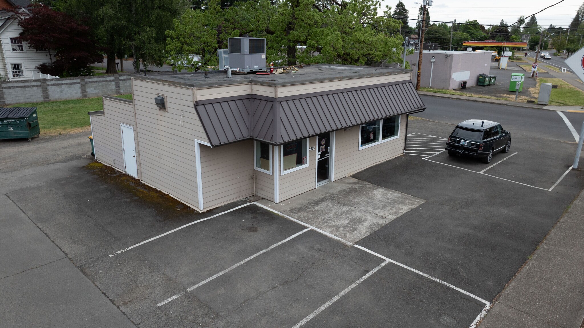 2635 Pacific Ave, Forest Grove, OR à vendre Photo principale– Image 1 sur 5