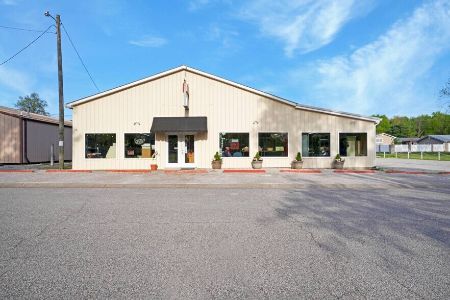 1414 20th St, Tell City, IN à vendre - Photo de l’immeuble – Image 3 sur 19