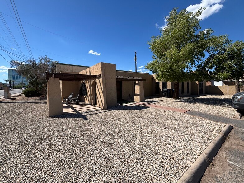 860 W Southern Ave, Mesa, AZ à louer - Photo de l’immeuble – Image 3 sur 5