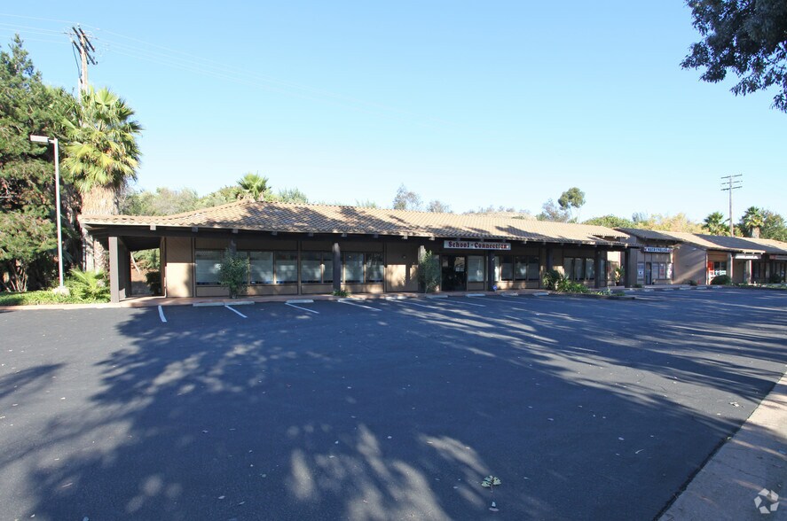 3211 S Brea Canyon Rd, Diamond Bar, CA à vendre - Photo de l’immeuble – Image 2 sur 2