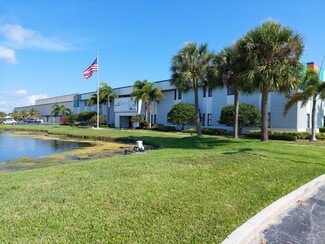 Plus de détails pour 2475 Palm Bay Rd NE, Palm Bay, FL - Bureau, Industriel/Logistique à louer