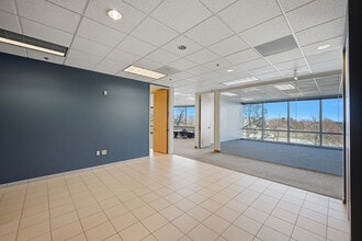 630 Plaza Dr, Highlands Ranch, CO à louer Photo intérieure– Image 2 sur 12