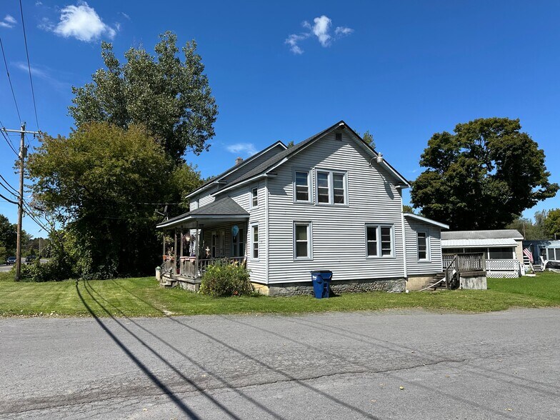 1367 State Route 5, Elbridge, NY à vendre - Photo de l’immeuble – Image 2 sur 7