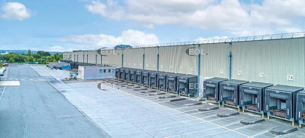 Industriel/Logistique dans Ploumagoar à louer - Photo de l’immeuble – Image 2 sur 3