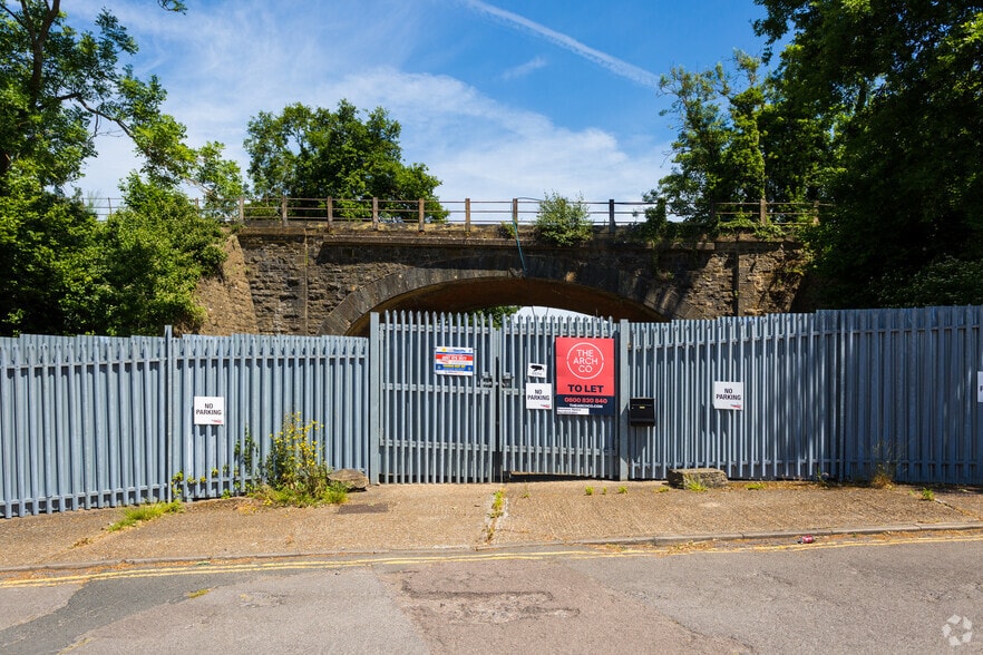 Morewood Close, Sevenoaks à louer - Photo principale – Image 1 sur 1