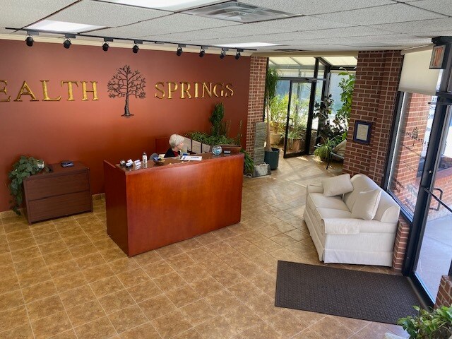 118 Spring St, Excelsior Springs, MO à vendre - Photo de l’immeuble – Image 2 sur 5