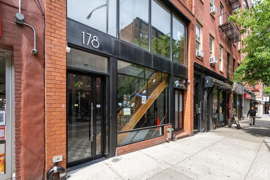 178 Bleecker St, New York, NY à louer - Photo de l’immeuble – Image 2 sur 5