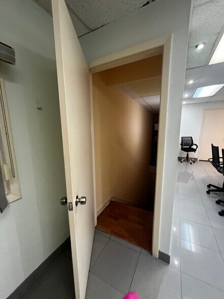 3100 NW 72nd Ave, Miami, FL à vendre - Photo intérieure – Image 3 sur 29