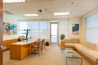 8890 Cal Center Dr, Sacramento, CA à louer Photo intérieure– Image 2 sur 7