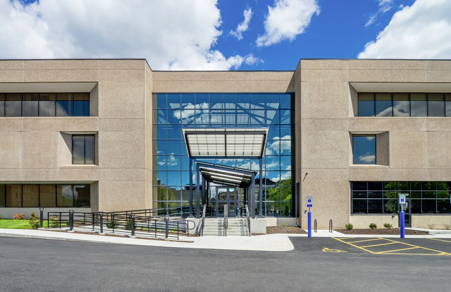 120 Thomas St, Worcester, MA à louer - Photo de l’immeuble – Image 3 sur 21